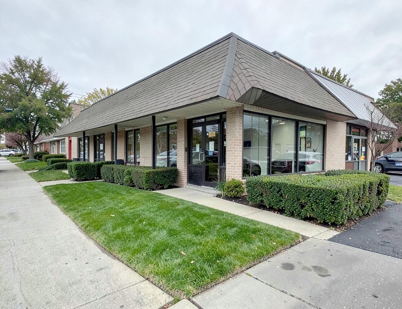 Maintained lawn and property in the Salem, Oregon area